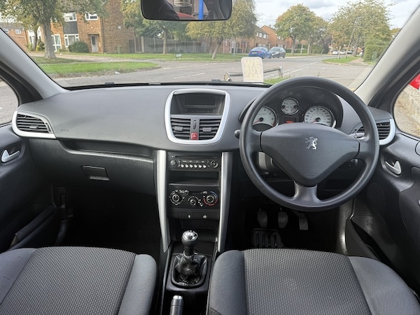 Used Peugeot 207 2013 for sale - 76077214: Photo 10