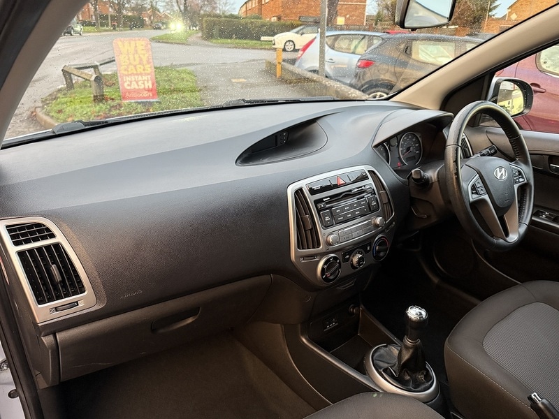 Used Hyundai i20 2014 for sale - 76821262: Photo 11