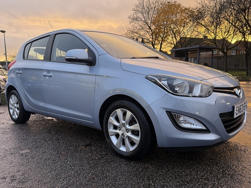 Used Hyundai i20 2014 for sale - 76821262: Photo 3