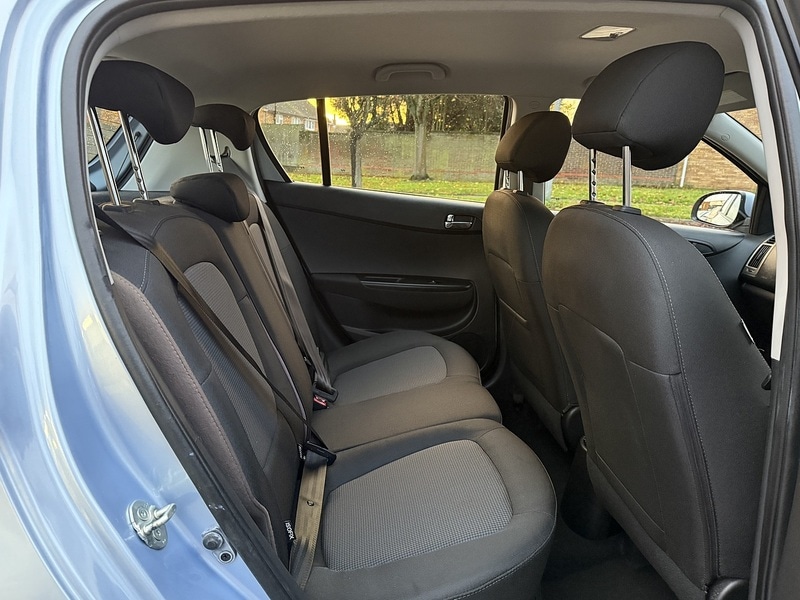 Used Hyundai i20 2014 for sale - 76821262: Photo 9