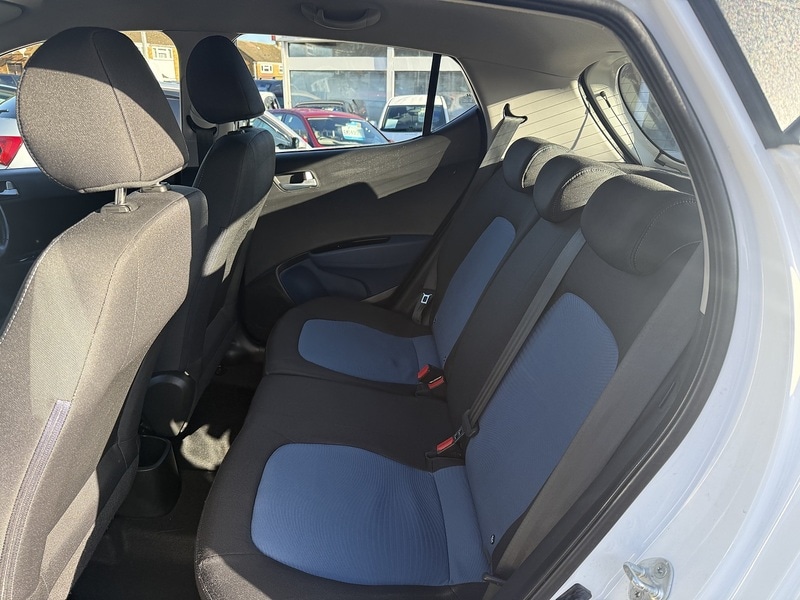 Used Hyundai i10 2014 for sale - 77227947: Photo 12