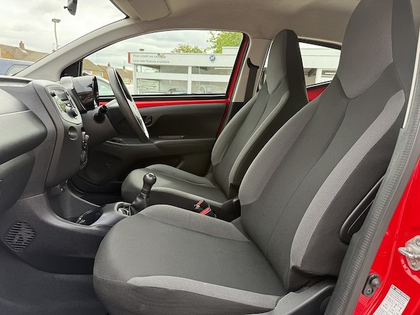 Used Toyota AYGO 2015 for sale - 75046827: Photo 12