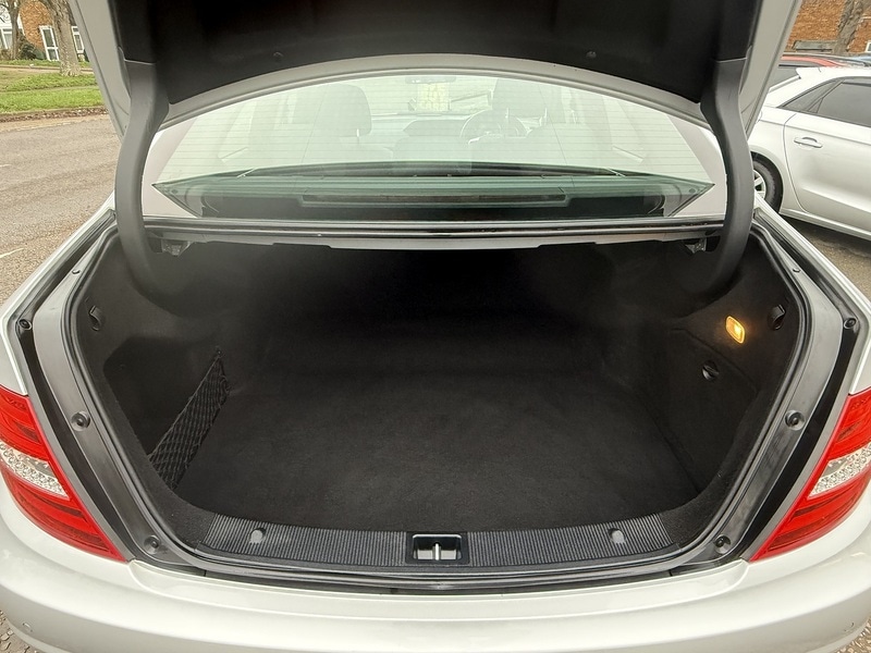 Used Mercedes-Benz C Class 2012 for sale - 77394964: Photo 16