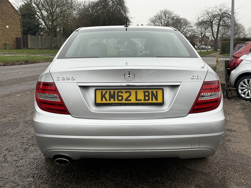 Used Mercedes-Benz C Class 2012 for sale - 77394964: Photo 5