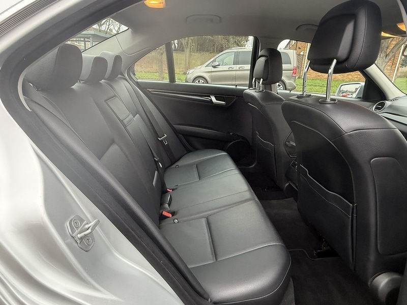 Used Mercedes-Benz C Class 2012 for sale - 77394964: Photo 9