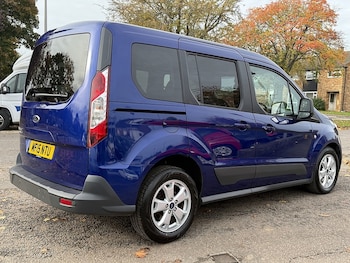 Used Ford Tourneo Connect 2015 for sale - 76407128: Photo
