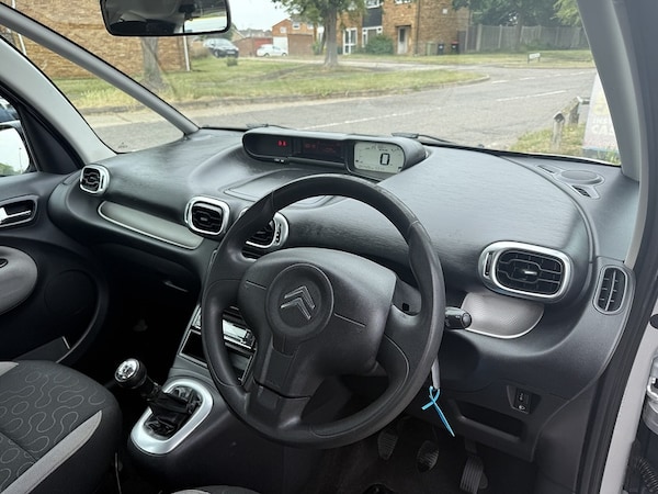 Used Citroen C3 Picasso 2011 for sale - 74954740: Photo 7