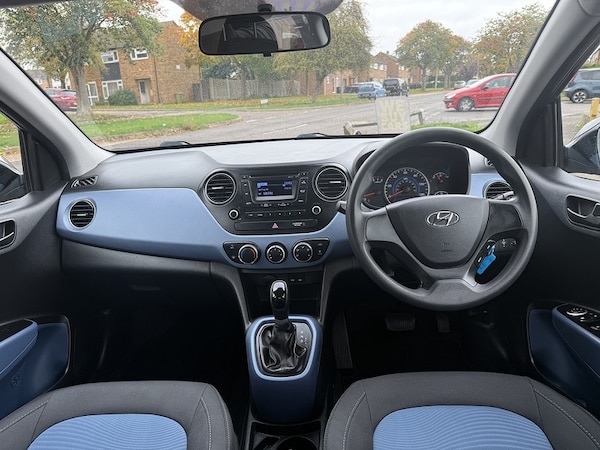 Used Hyundai i10 2015 for sale - 76236273: Photo 10