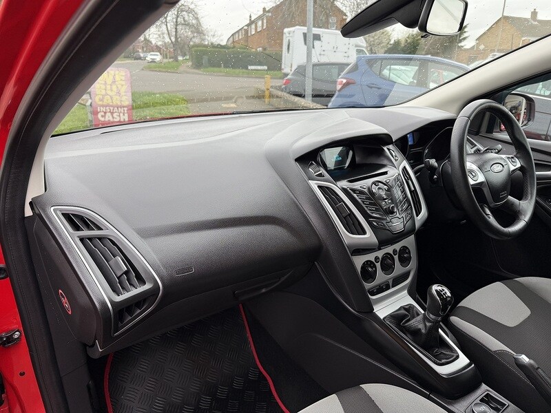 Used Ford Focus 2014 for sale - 77906039: Photo 11