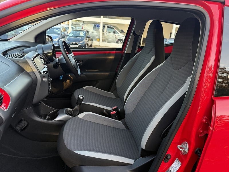 Used Toyota AYGO 2018 for sale - 76368276: Photo 14