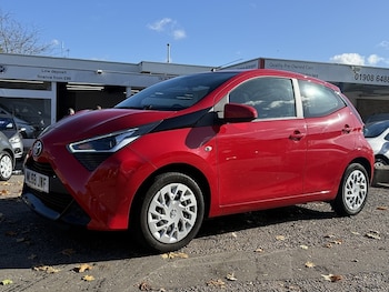 2018 - 1.0 VVT-i X-Play 5dr