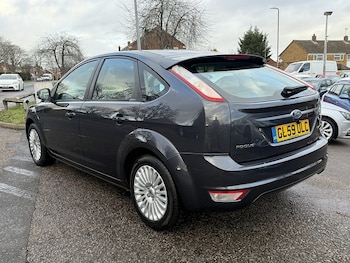 Used Ford Focus 2010 for sale - 77172744: Photo