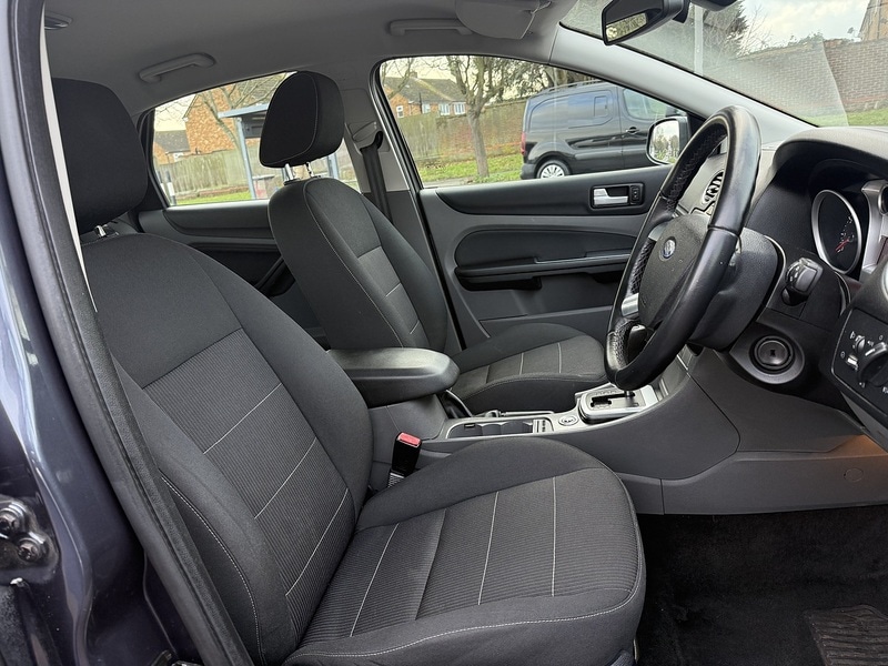 Used Ford Focus 2010 for sale - 77172744: Photo 8