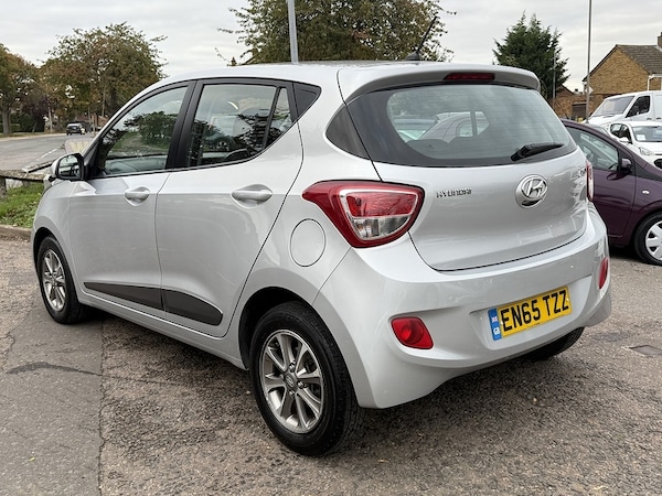 Used Hyundai i10 2015 for sale - 76236276: Photo 4