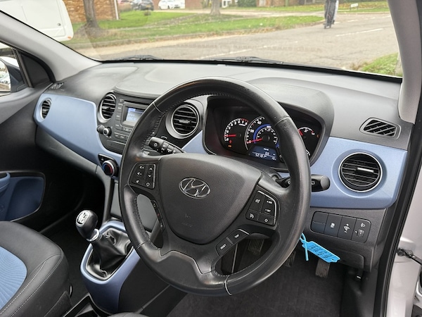 Used Hyundai i10 2015 for sale - 76236276: Photo 7