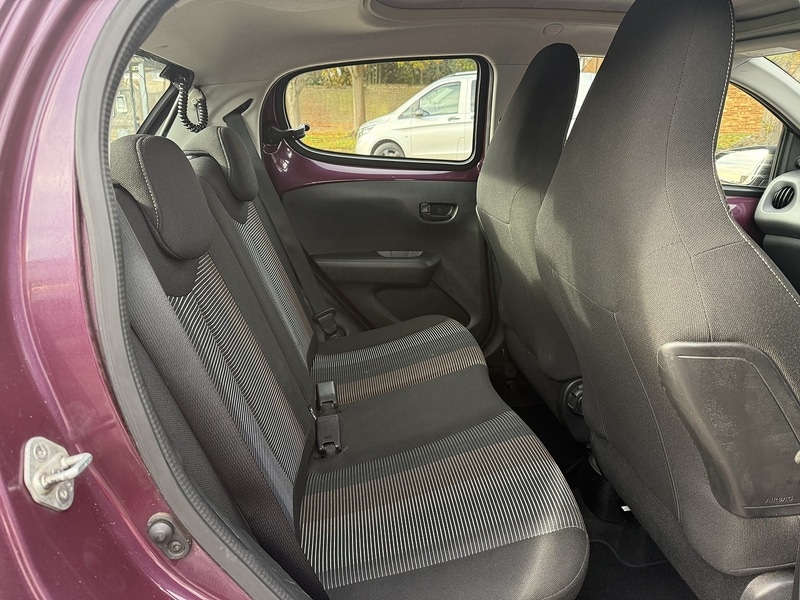 Used Peugeot 108 2015 for sale - 76559533: Photo 9