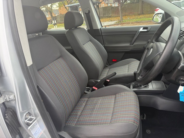 Used Volkswagen Polo 2008 for sale - 76220322: Photo 8