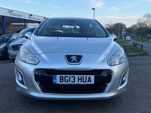 Used Peugeot 308 2013 for sale - 77877630: Photo 2