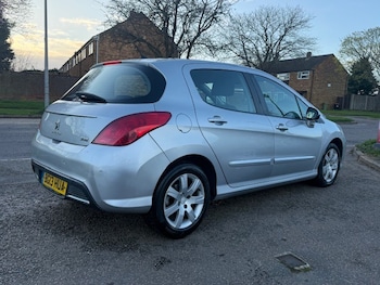 Used Peugeot 308 2013 for sale - 77877630: Photo