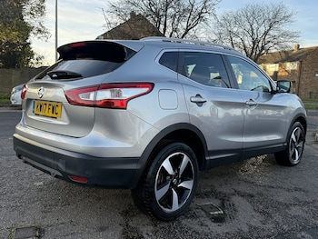Used Nissan Qashqai 2017 for sale - 76643038: Photo