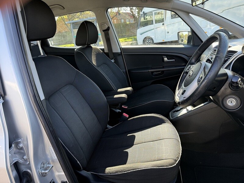 Used Kia Venga 2012 for sale - 78111479: Photo 8