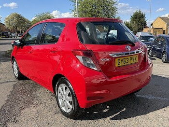 Used Toyota Yaris 2013 for sale - 78579242: Photo