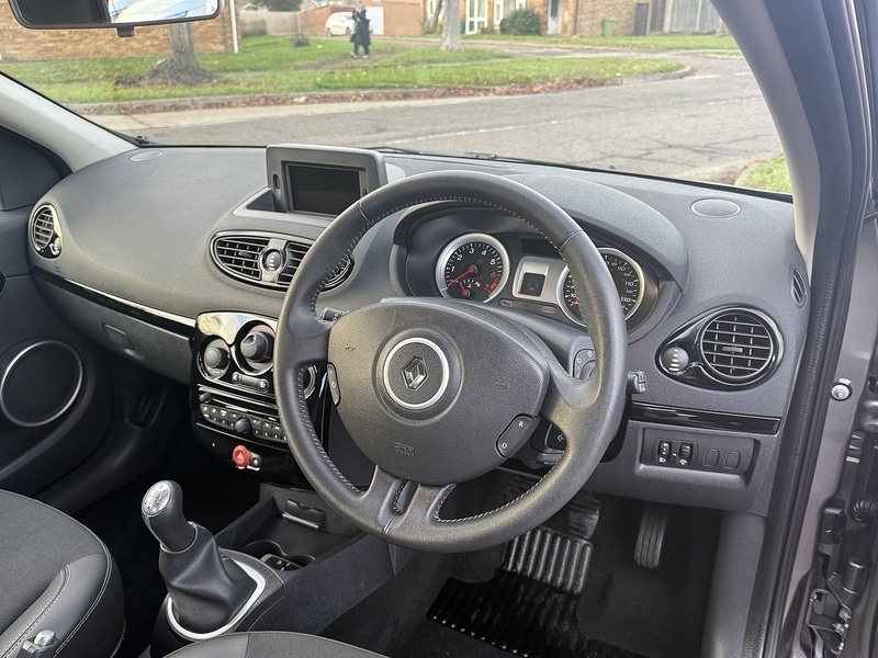 Used Renault Clio 2012 for sale - 76655523: Photo 7