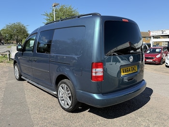 Used Volkswagen Caddy Maxi 2015 for sale - 78944117: Photo