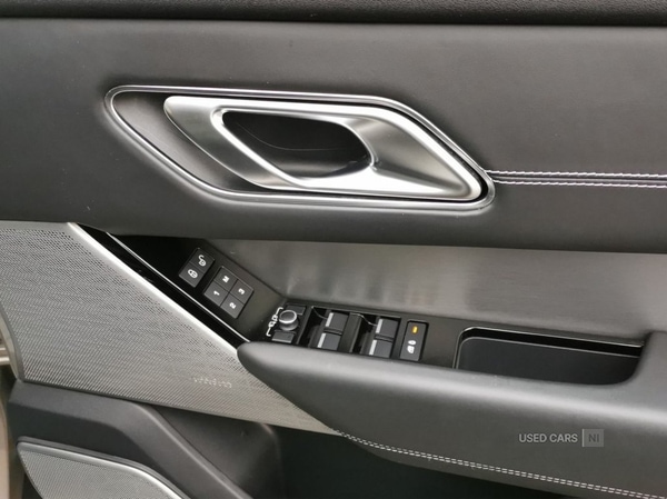 Used Land Rover Range Rover Velar 2019 for sale - 76977187: Photo 12