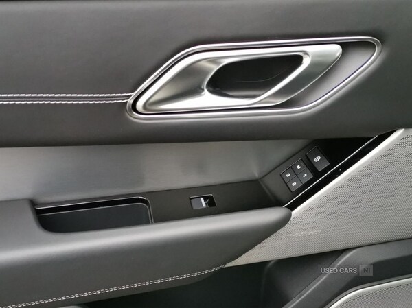 Used Land Rover Range Rover Velar 2019 for sale - 76977187: Photo 17