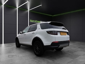 Used Land Rover Discovery Sport 2021 for sale - 76702536: Photo