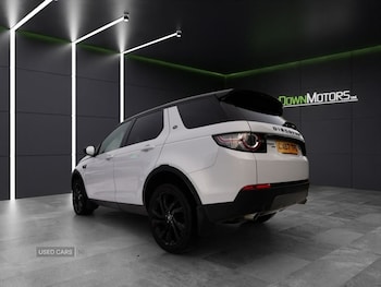 Used Land Rover Discovery Sport 2017 for sale - 77075012: Photo