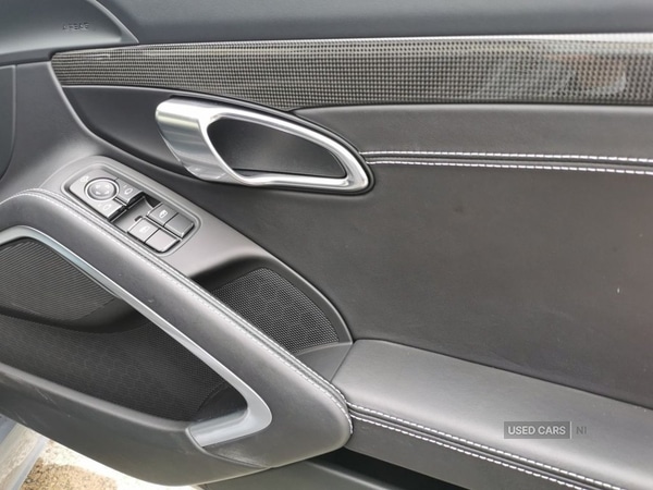 Used Porsche Cayman 2023 for sale - 76702870: Photo 12