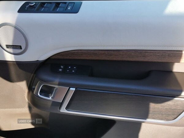 Used Land Rover Discovery 2017 for sale - 76977181: Photo 12