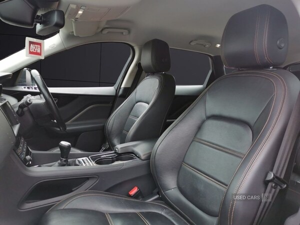 Used Jaguar F-Pace 2017 for sale - 76702848: Photo 18