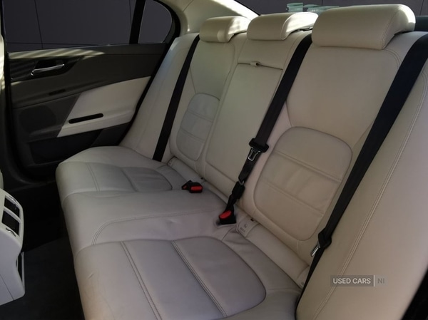 Used Jaguar XE 2016 for sale - 76887848: Photo 13