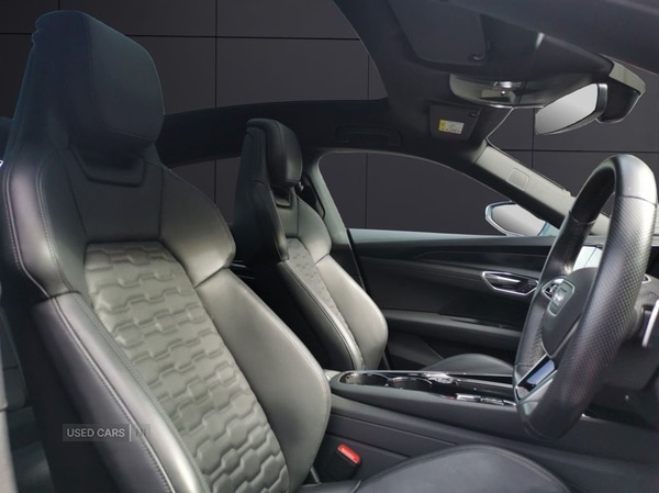 Used Audi e-tron GT 2022 for sale - 76702847: Photo 9