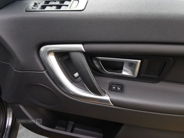 Used Land Rover Discovery Sport 2016 for sale - 76702930: Photo 12