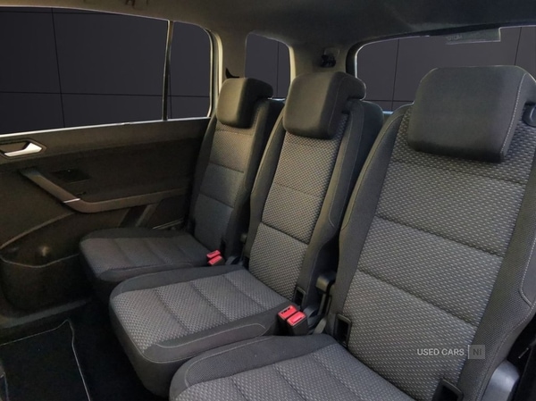 Used Volkswagen Touran 2018 for sale - 76702938: Photo 9