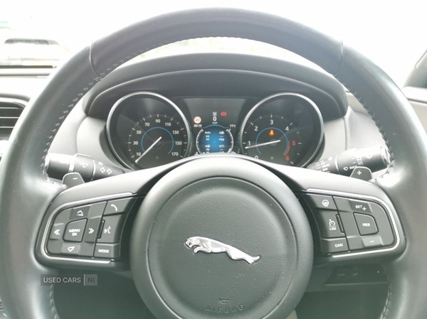 Used Jaguar XE 2016 for sale - 76073573: Photo 11