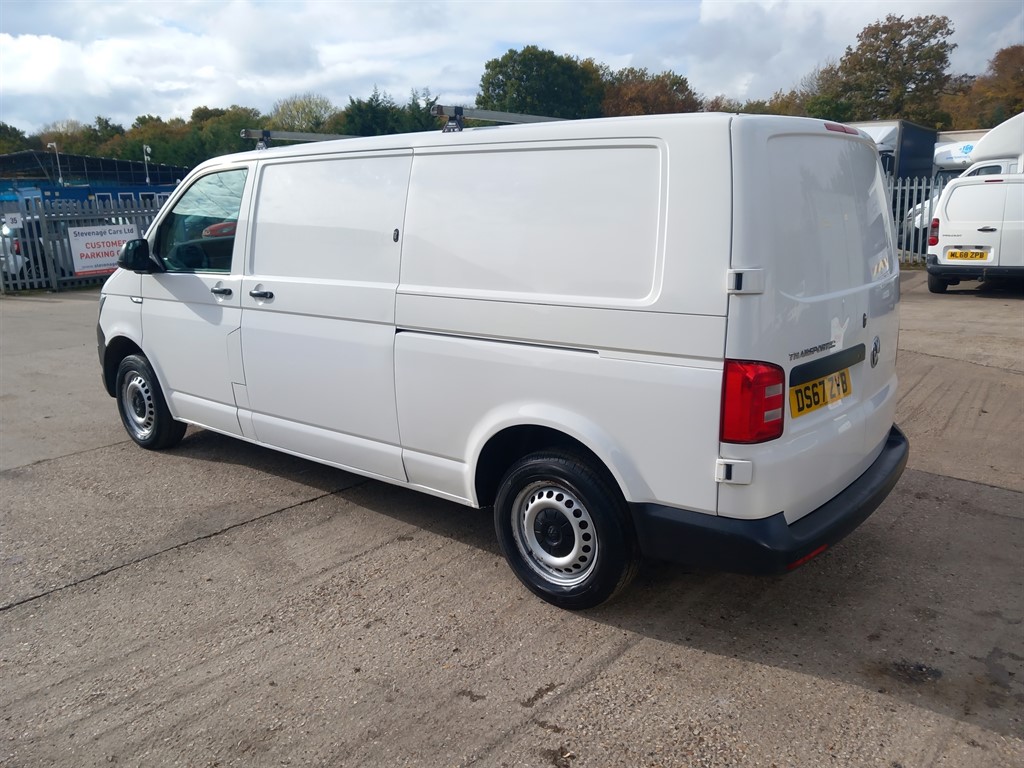 Used Volkswagen Transporter 2017 for sale - 76351087: Photo 3