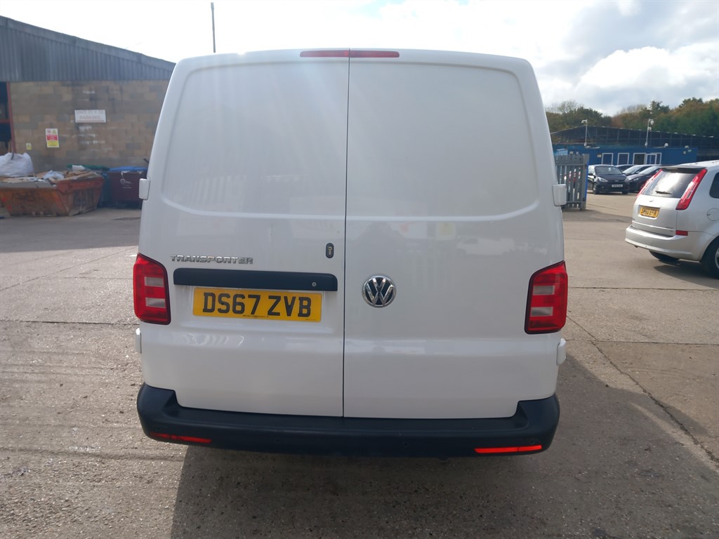 Used Volkswagen Transporter 2017 for sale - 76351087: Photo 4