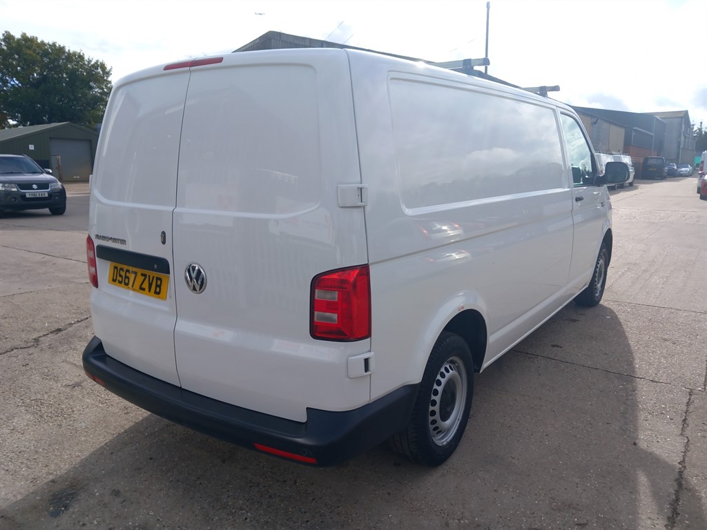 Used Volkswagen Transporter 2017 for sale - 76351087: Photo 5