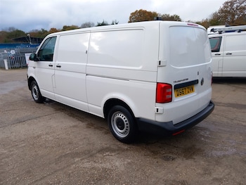 Used Volkswagen Transporter 2018 for sale - 76532343: Photo