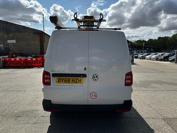 Used Volkswagen Transporter 2018 for sale - 79689301: Photo