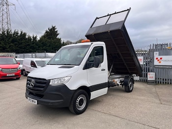 Mercedes-Benz Sprinter feature image