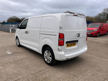 Used Peugeot Expert 2019 for sale - 77856006: Photo