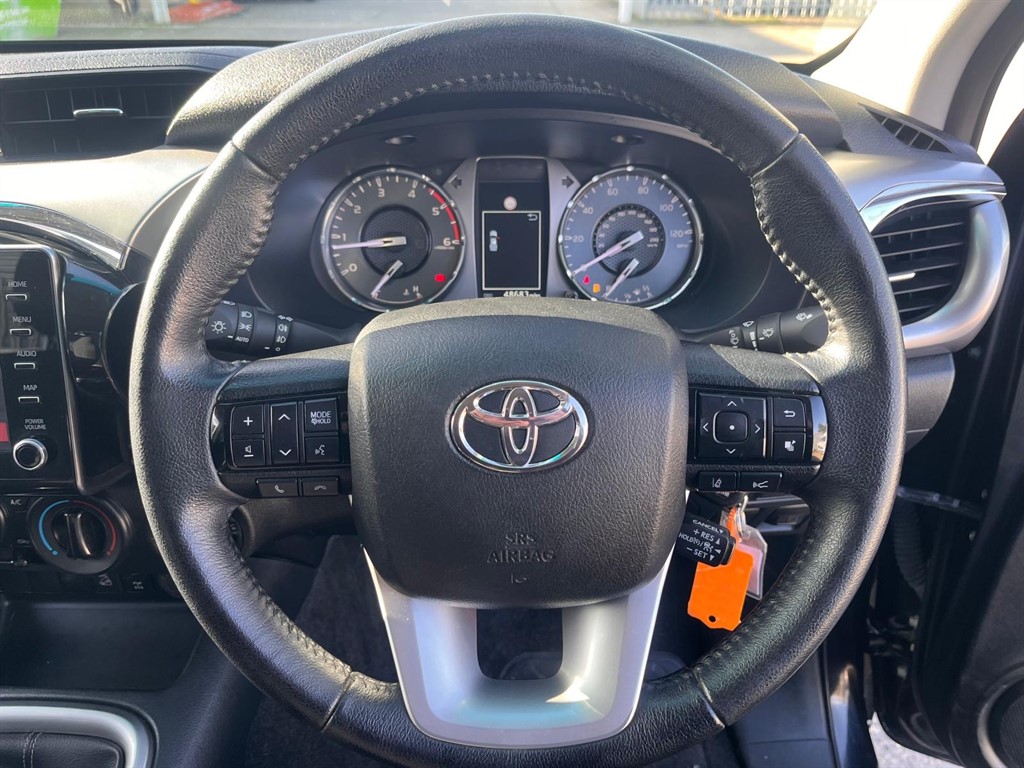 Used Toyota Hilux 2023 for sale - 77928002: Photo 15