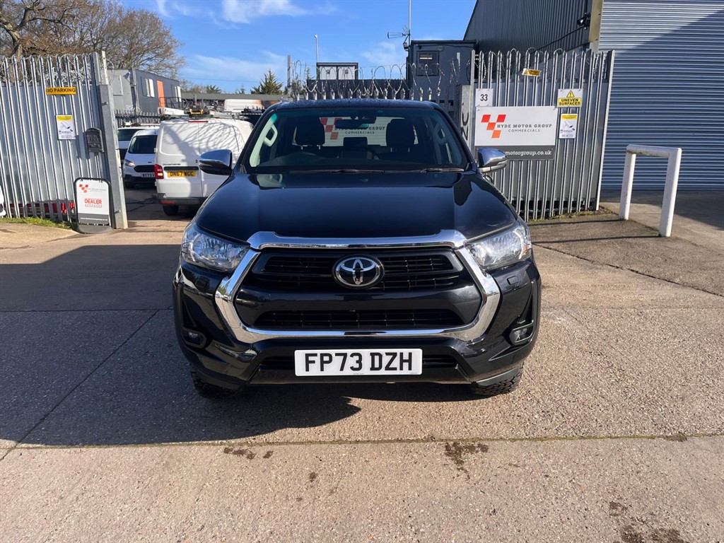 Used Toyota Hilux 2023 for sale - 77928002: Photo 9