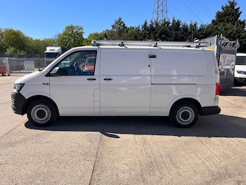 Used Volkswagen Transporter 2018 for sale - 78482163: Photo